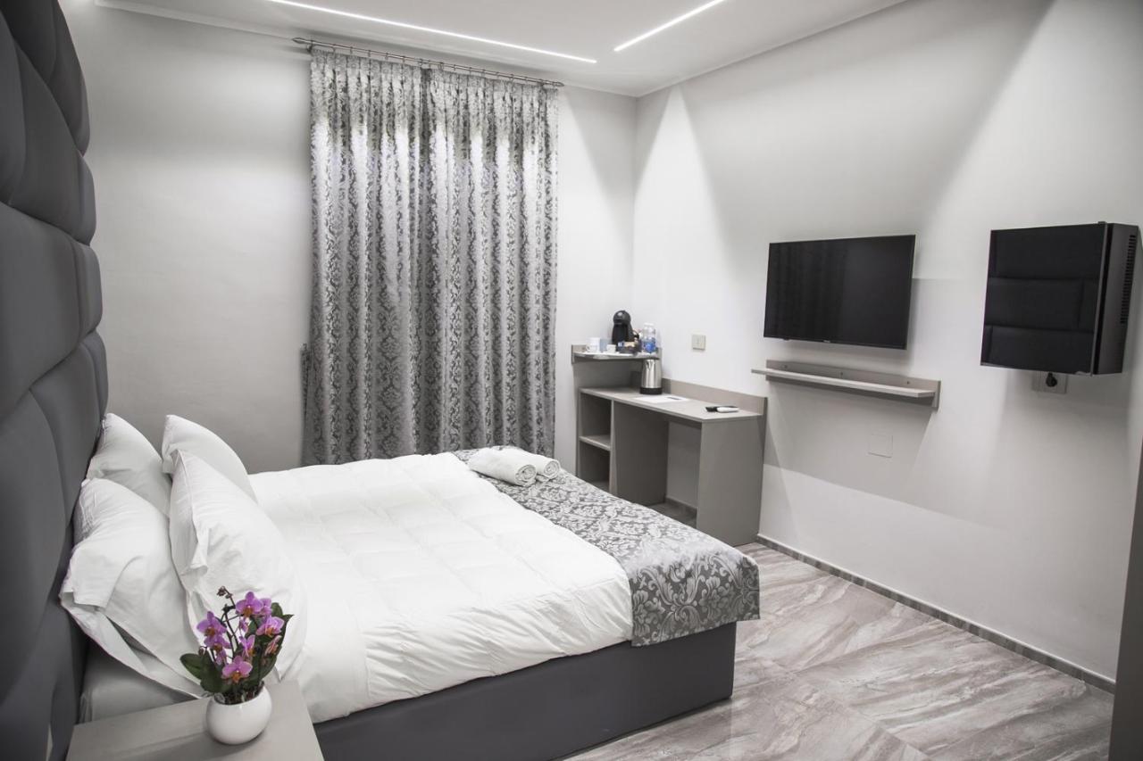 Correnti Boutique Hotel Sanremo Bagian luar foto