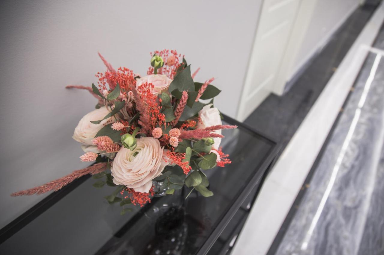 Correnti Boutique Hotel Sanremo Bagian luar foto