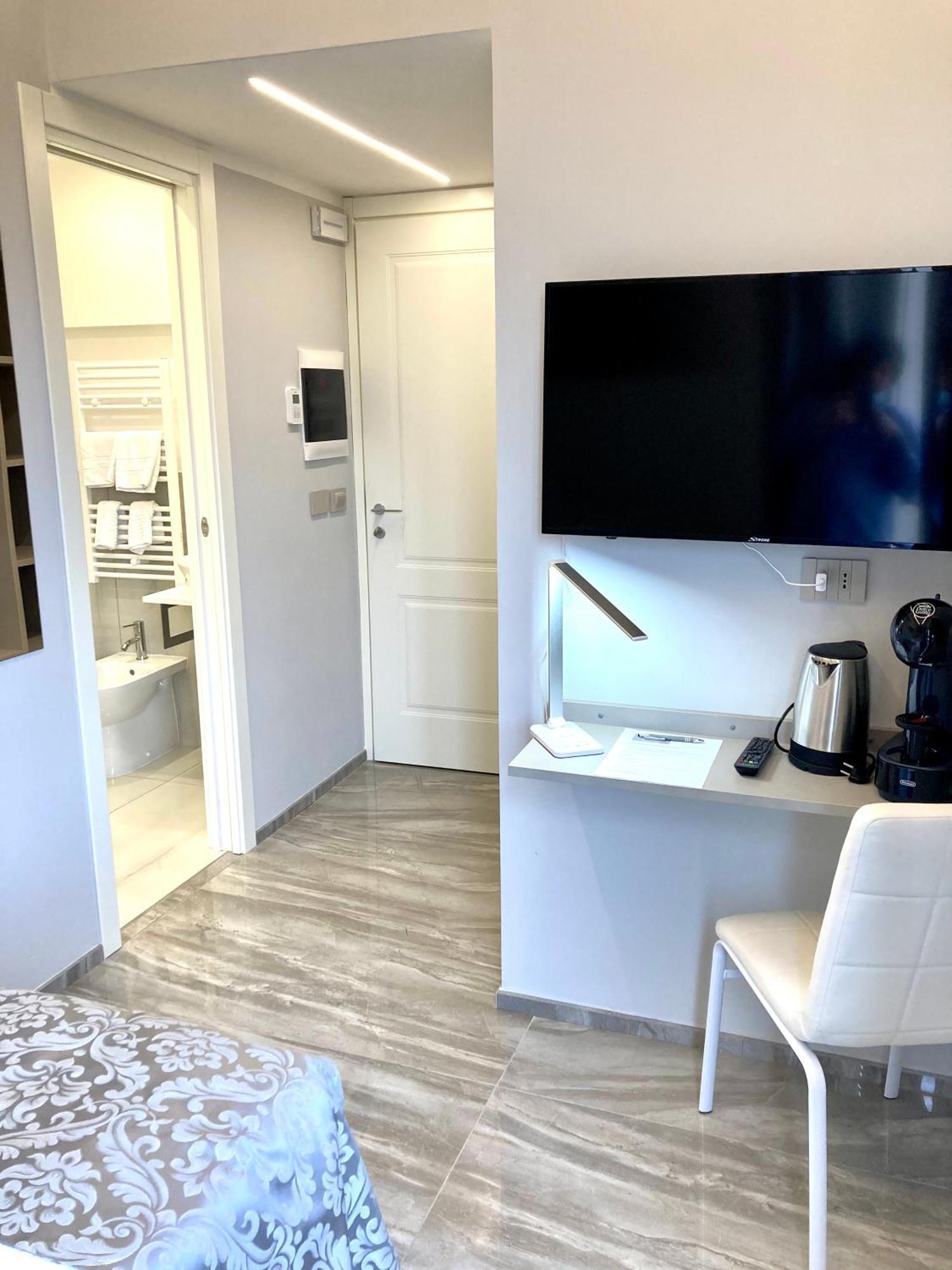 Correnti Boutique Hotel Sanremo Bagian luar foto