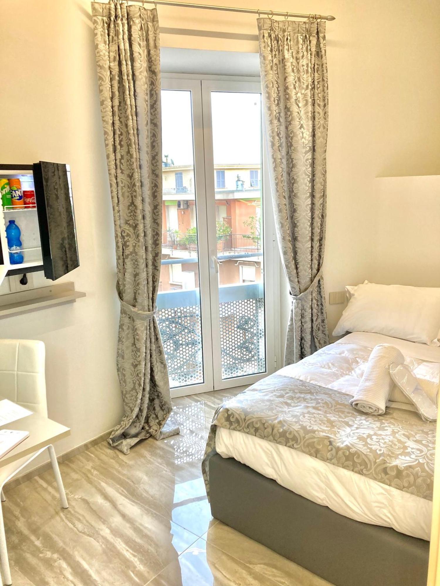 Correnti Boutique Hotel Sanremo Bagian luar foto